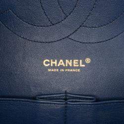 Pre Owned Chanel Blue Caviar Leather Jumbo Classic Double Flap Shoulder Bag
