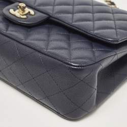 Pre Owned Chanel Navy Blue Quilted Caviar Leather Medium Classic Double Flap Bag