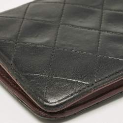 Pre Owned Chanel Black Quilted Leather L Yen Wallet