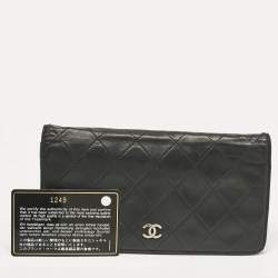 Pre Owned Chanel Black Quilted Leather L Yen Wallet
