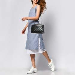 Pre Owned Chanel Black Quilted Leather Small Carry Chic Shopper Top Handle Bag