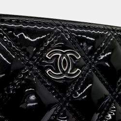 Chanel Black Patent Leather Medium Clutch Bag