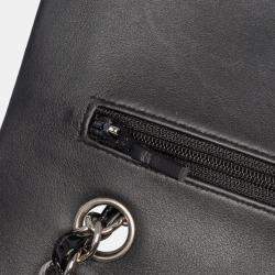 Pre Owned Chanel Black Medium Classic Chevron Patent Double Flap Bag