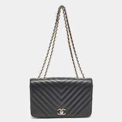 Pre Owned Chanel Black Chevron Leather Medium Statement Flap Bag