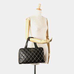 Pre Owned Chanel Black Lambskin CC Wild Stitch Handbag
