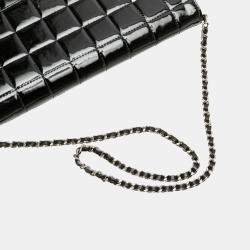 Pre Owned Chanel Black Patent Leather CC Chocolate Bar Clutch on Chain