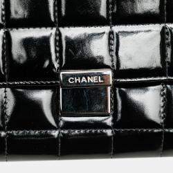 Pre Owned Chanel Black Patent Leather CC Chocolate Bar Clutch on Chain