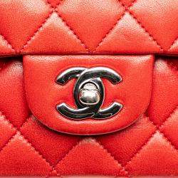 Pre Owned Chanel Red Medium Classic Lambskin Double Flap Bag