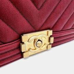 Pre Owned Chanel Red Leather Chevron Boy Medium Shoulder Bag