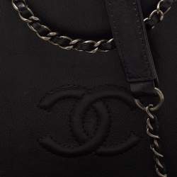 مملوكة مسبقًا Chanel Black Leather CC Phone Holder Crossbody Bag