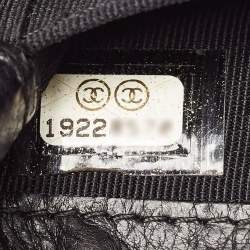 مملوكة مسبقًا Chanel Black Leather CC Phone Holder Crossbody Bag