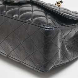 Pre Owned حقيبة شانيل قلاب كلاسيك جامبو جلد لامع مبطنة ذهبية