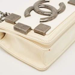 Pre Owned Chanel Off White Quilted Leather and Plexiglass Mini Boy Brick Flap Bag