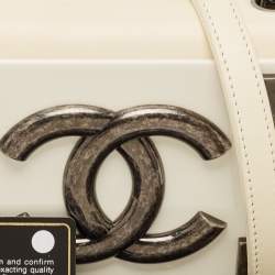 Pre Owned Chanel Off White Quilted Leather and Plexiglass Mini Boy Brick Flap Bag