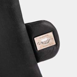 Pre Owned Chanel Black Medium Classic Chevron Patent Double Flap Bag