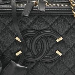 Pre Owned Chanel Black Quilted Caviar Leather Small CC Filigree Vanity Case Bag