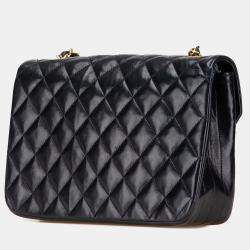 Pre Owned Chanel Black CC Quilted Lambskin Flap Bag