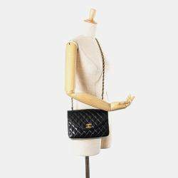 Pre Owned Chanel Black CC Quilted Lambskin Flap Bag