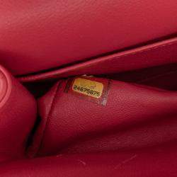 Pre Owned Chanel Pink Medium Classic Chevron Lambskin Double Flap Bag