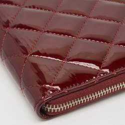 Pre Owned Chanel Burgundy Quilted Patent Leather Zip Around Wallet Organizer
