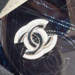 Chanel Cc Logo Camellia Plastics Black/White Plastics Leather Bucket Bag