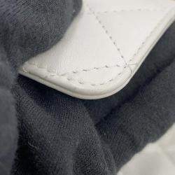 Pre Owned Chanel Matelasse Chain  White Lambskin shoulder Bag