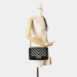 Pre Owned Chanel Black Silver Lambskin Patent Leather Chevron Boy Shoulder Bag