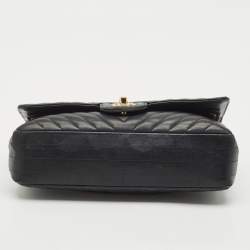 Chanel Black Chevron Leather Medium Classic Double Flap Bag