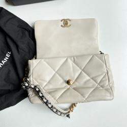 Pre Owned Chanel Beige Leather 19 Medium Shoulder Bag
