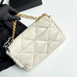 Pre Owned Chanel Beige Leather 19 Medium Shoulder Bag