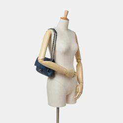 Pre Owned Chanel Blue Jumbo Iridescent Quilted Caviar Easy Flap