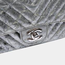 Pre Owned Chanel Silver Mini Square Classic Chevron Metallic Crumpled Patent Single Flap