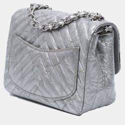 Pre Owned Chanel Silver Mini Square Classic Chevron Metallic Crumpled Patent Single Flap