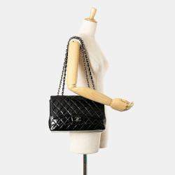 Pre Owned Chanel Black Jumbo Classic Crinkled Patent Single Flap