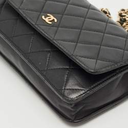Pre Owned Chanel Black Quilted Leather CC Wallet On Chain