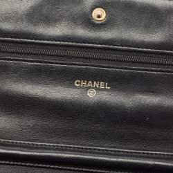 Pre Owned Chanel Black Quilted Leather CC Wallet On Chain