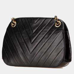 Pre Owned Chanel Black CC Chevron Lambskin Frame Chain Shoulder Bag