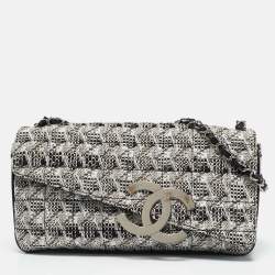 Chanel White/Black Tweed Diagonal CC Flap Bag