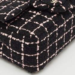 Pre Owned Chanel Black/Pink Tweed Camellia Small Flap Bag