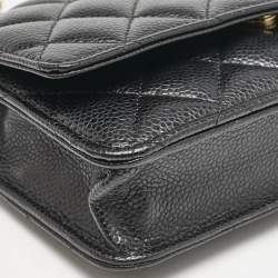 مملوكة مسبقًا Chanel Black Quilted Caviar Leather Classic Wallet on Chain