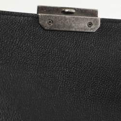 Pre Owned حقيبة شانيل جلدية سوداء صغيرة عبر الجسم rétro