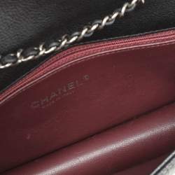 Pre Owned حقيبة شانيل جلدية سوداء صغيرة عبر الجسم rétro