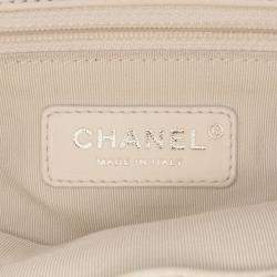 Chanel White Medium Quilted Lambskin CC Coin Flap