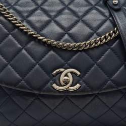 Pre Owned Chanel Navy Blue Quilted Leather Daily Supple Flap Bag