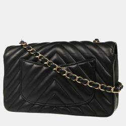Pre Owned Chanel Black Lambskin Chevron Flap Shoulder Bag 