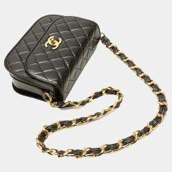 Pre Owned Chanel Black CC Quilted Lambskin Chain Flap