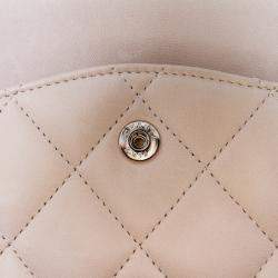Pre Owned Chanel White Lambskin Jumbo Classic Double Flap