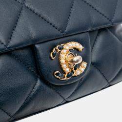 Pre Owned Chanel Navy Blue Mini Quilted Lambskin Crush on Chains Flap