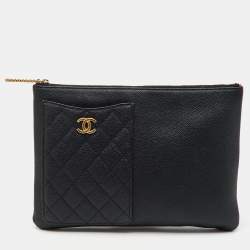 Pre Owned Chanel Black Quilted Caviar Leather Phone Pocket O Case Clutch