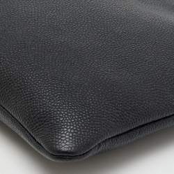 Pre Owned Chanel Black Quilted Caviar Leather Phone Pocket O Case Clutch